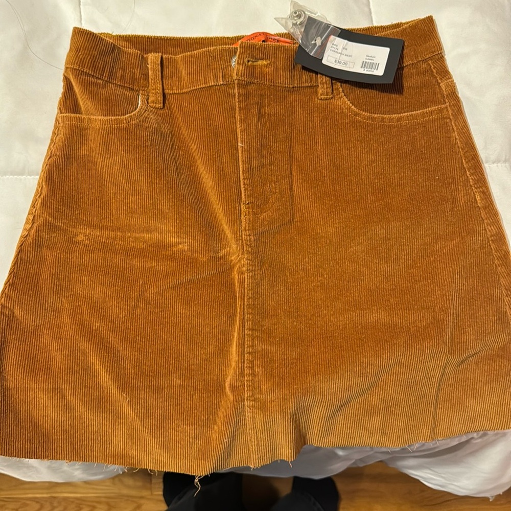 SIGNATURE BRAND CORDUROY SKIRT NWT